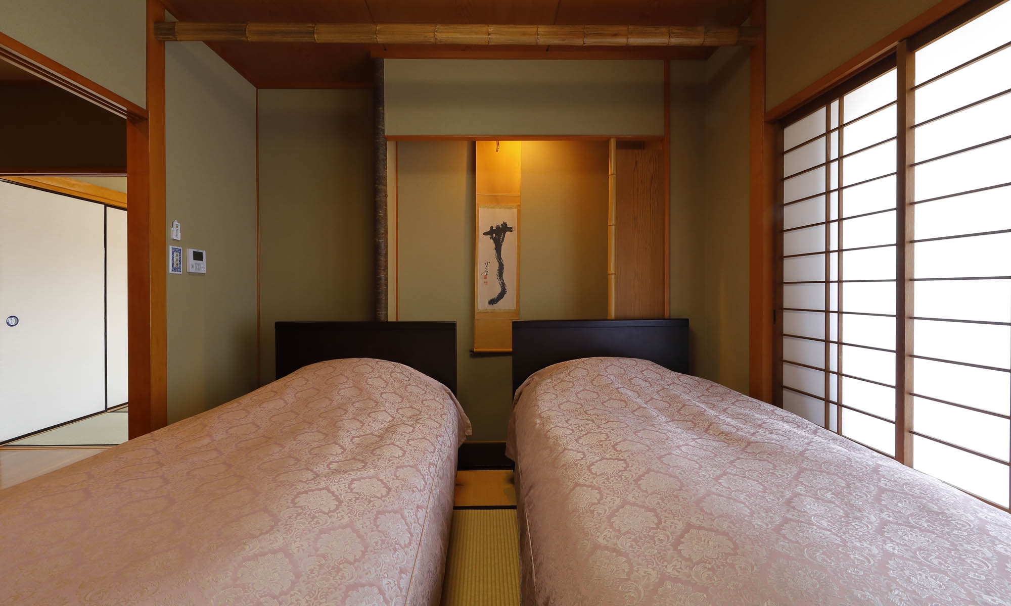 일본식 방 6다다미(침대)