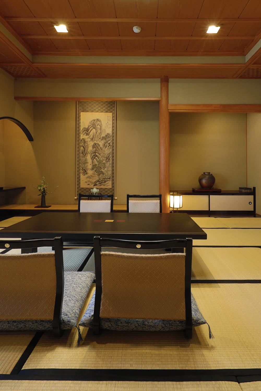 Two adjacent Japanese-style rooms (Reimei Building) | Ibusuki Syusuien |  Official